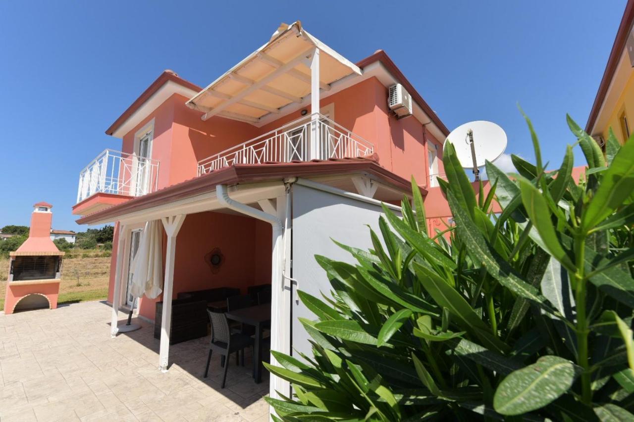 Iridia Resort Villas Foiníki Exteriör bild